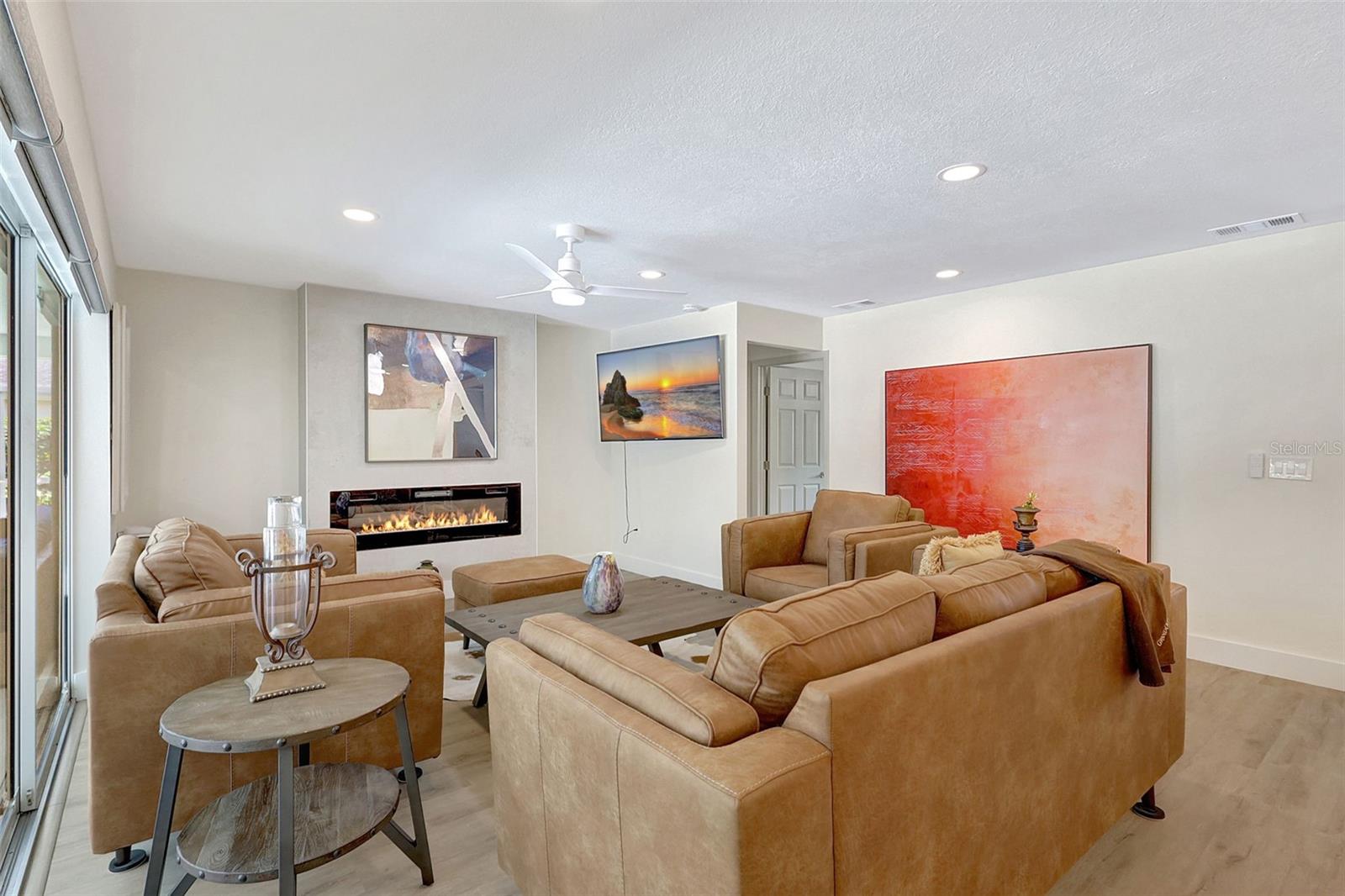 Image 10 of 50 For 8003 Conservatory Drive
