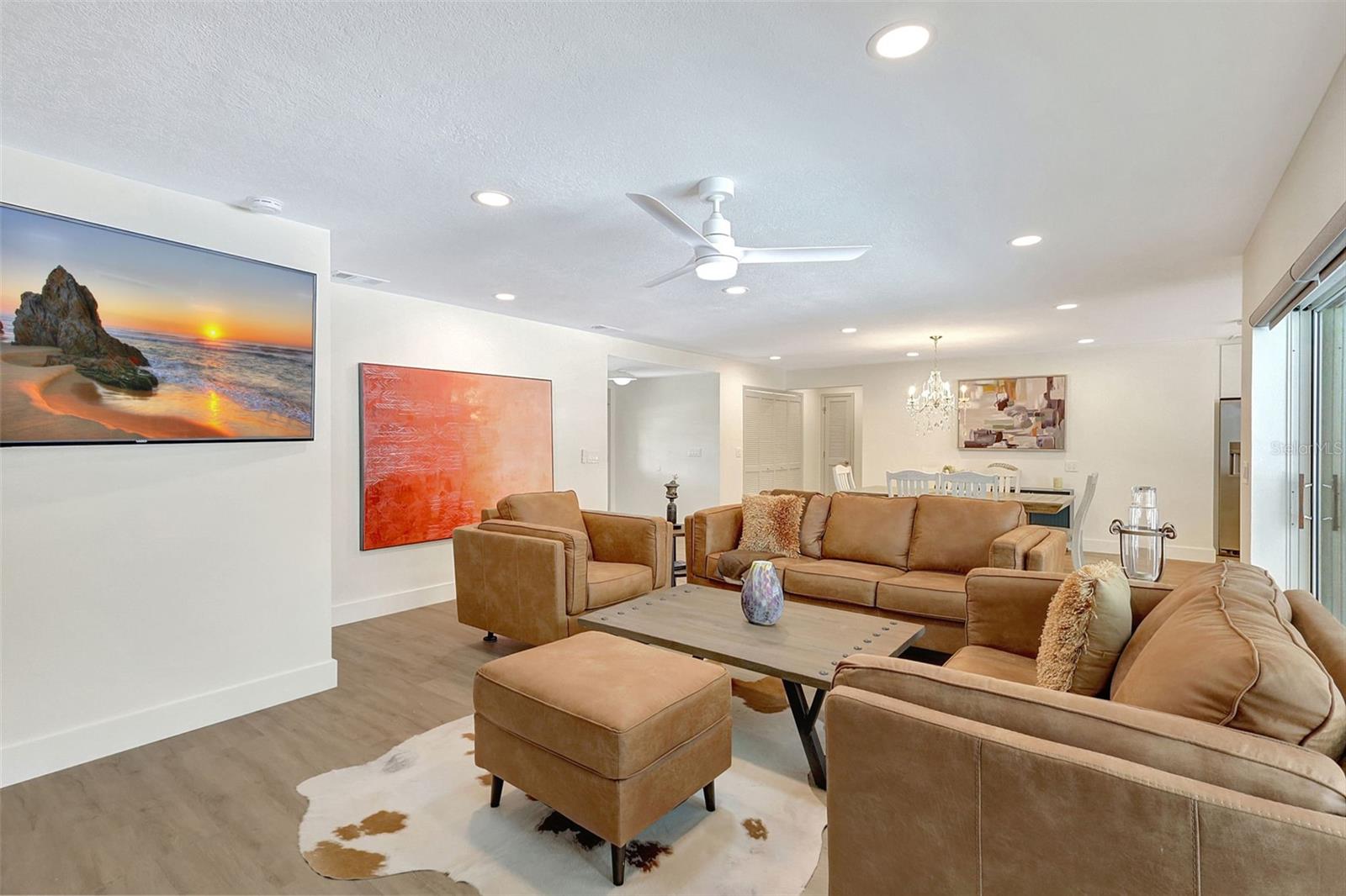 Image 14 of 50 For 8003 Conservatory Drive