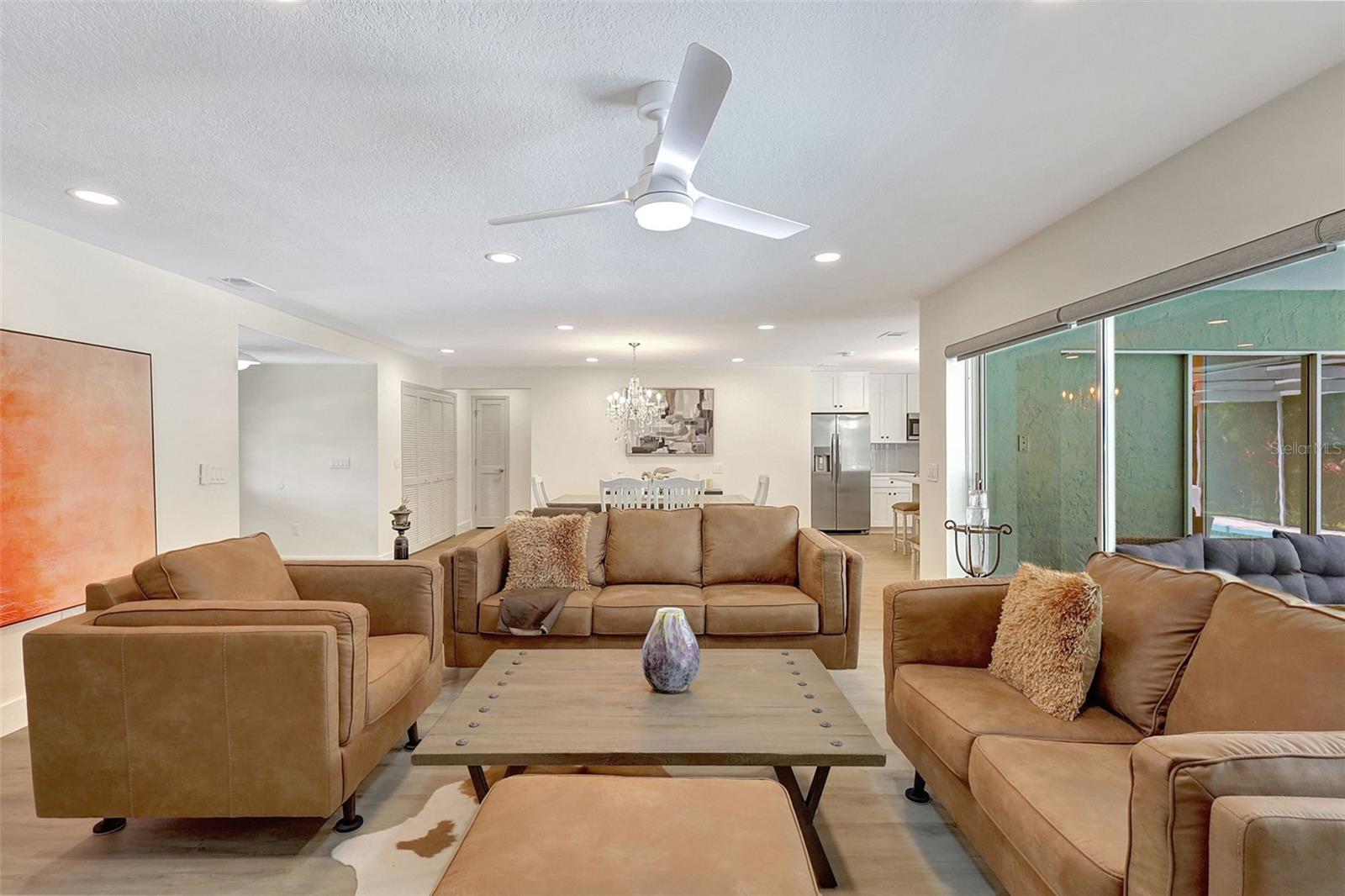 Image 16 of 50 For 8003 Conservatory Drive