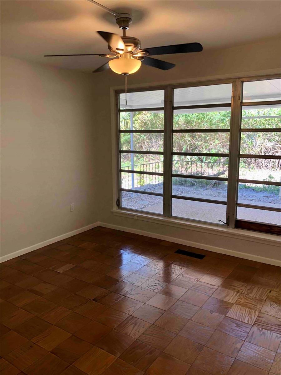 Image 7 of 10 For 2753 Valencia Drive