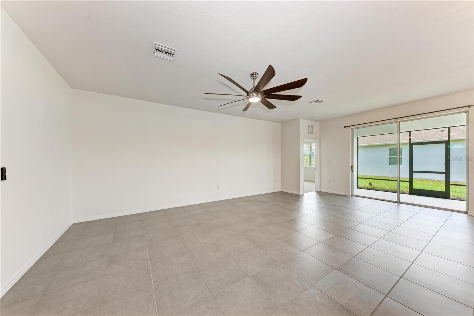 Image 16 of 53 For 13829 Camden Crest Terrace