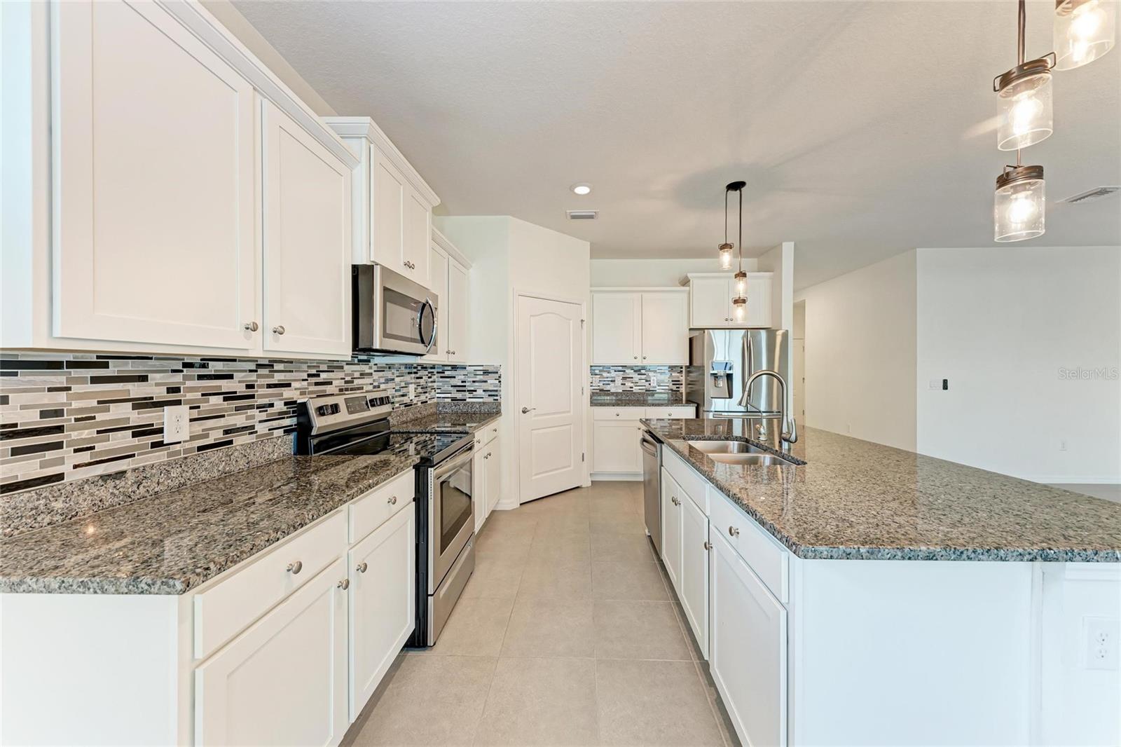 Image 9 of 53 For 13829 Camden Crest Terrace