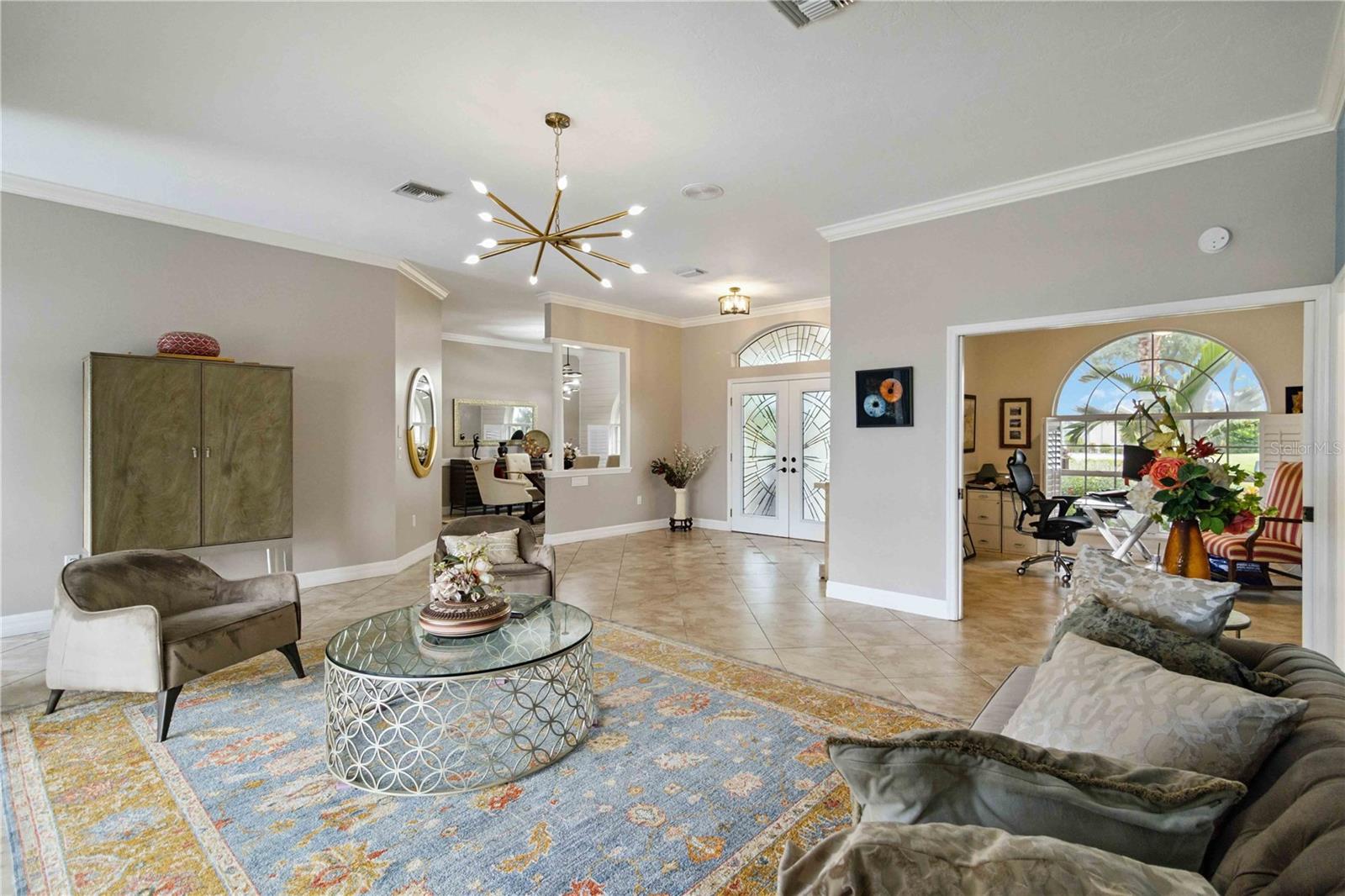 Image 11 of 70 For 428 Tremingham Way