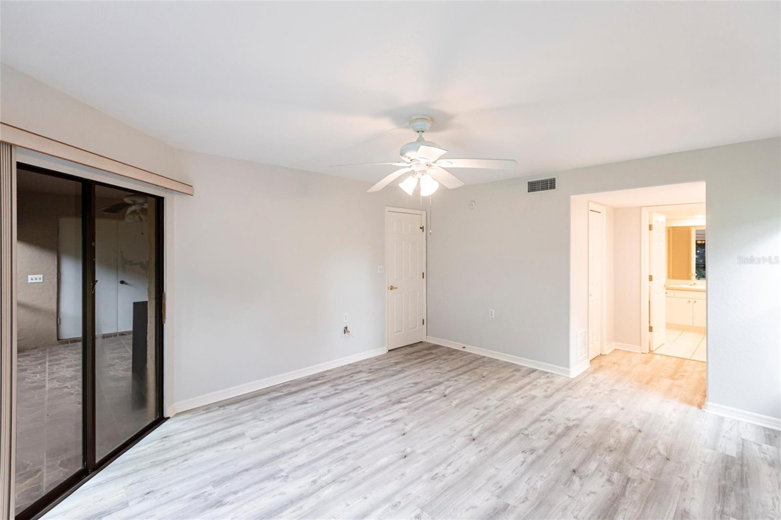 Image 9 of 33 For 601 Shreve Street 51a
