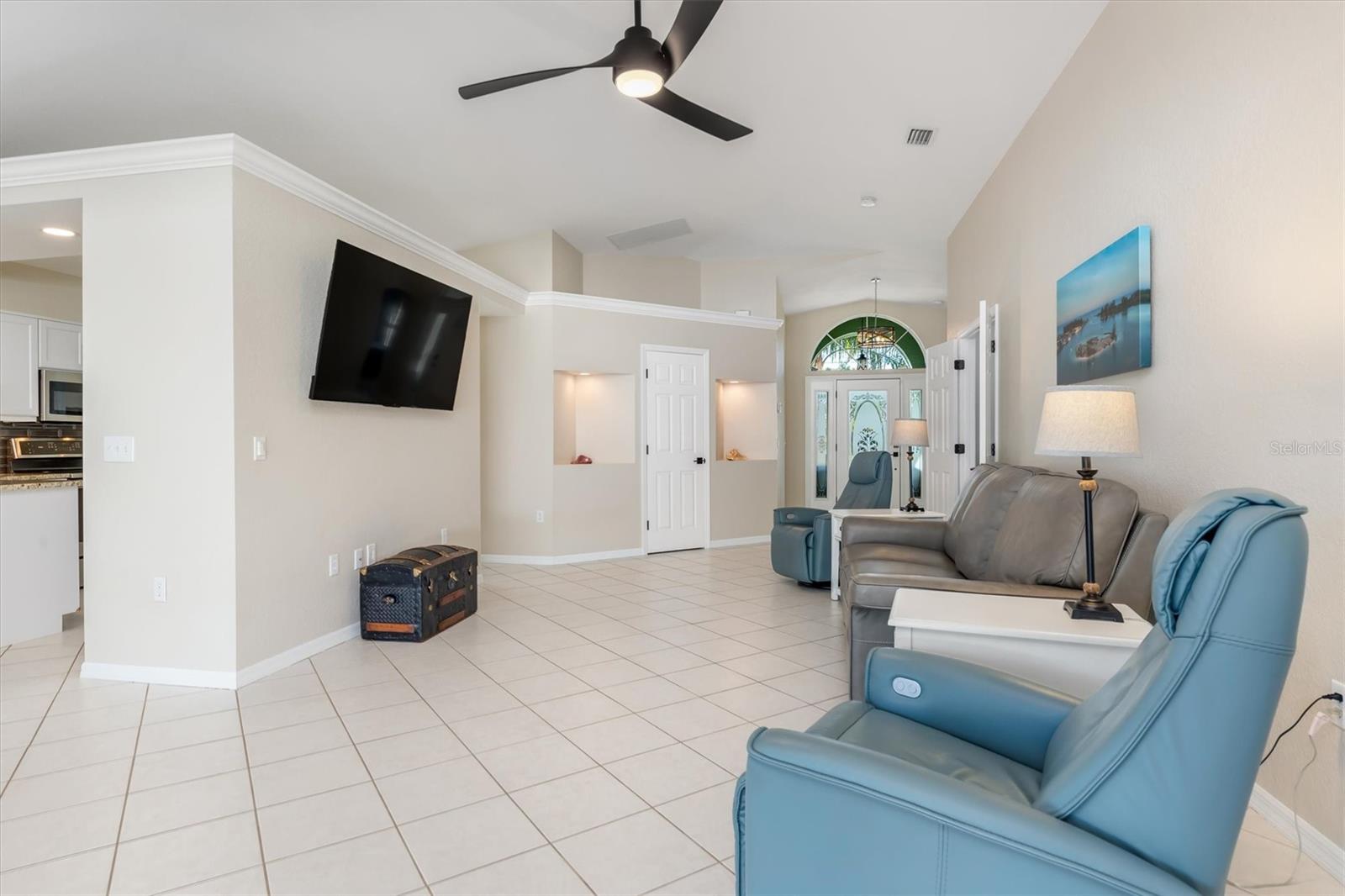 Image 4 of 23 For 126 Spur Drive