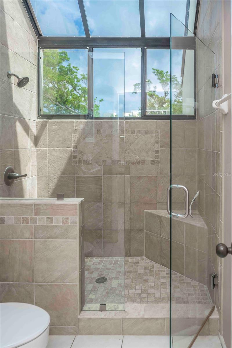 Image 12 of 23 For 1922 Harbourside Drive 1102