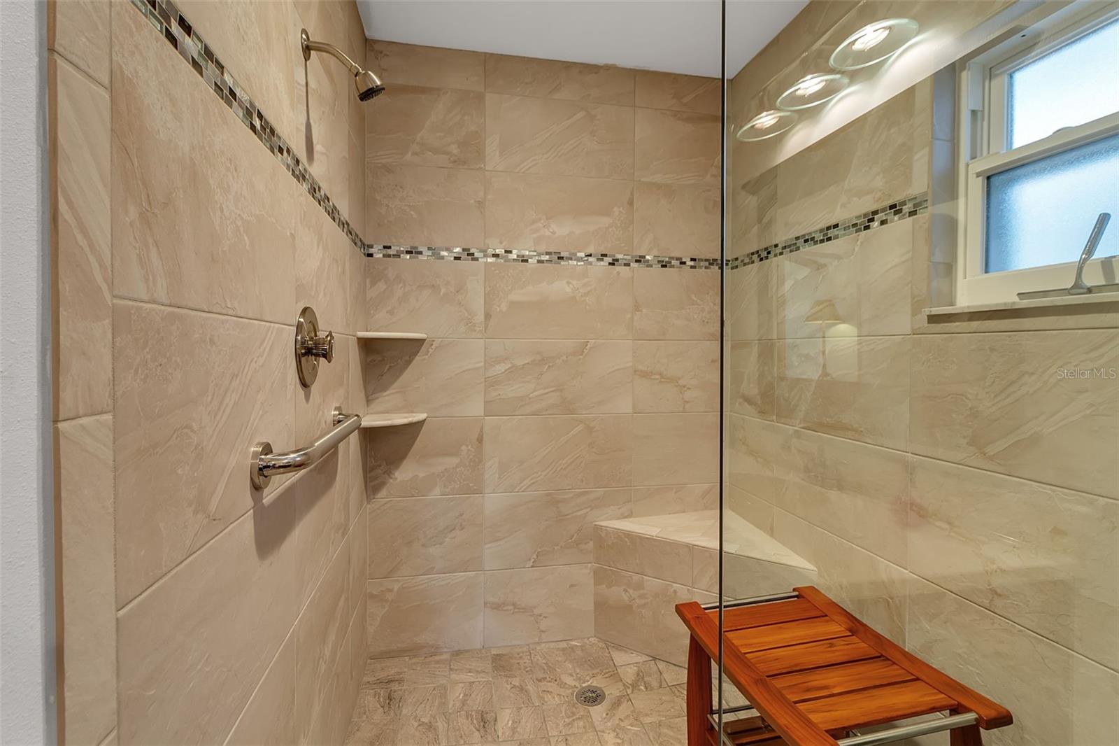 Image 30 of 64 For 7908 19th Avenue Drive W