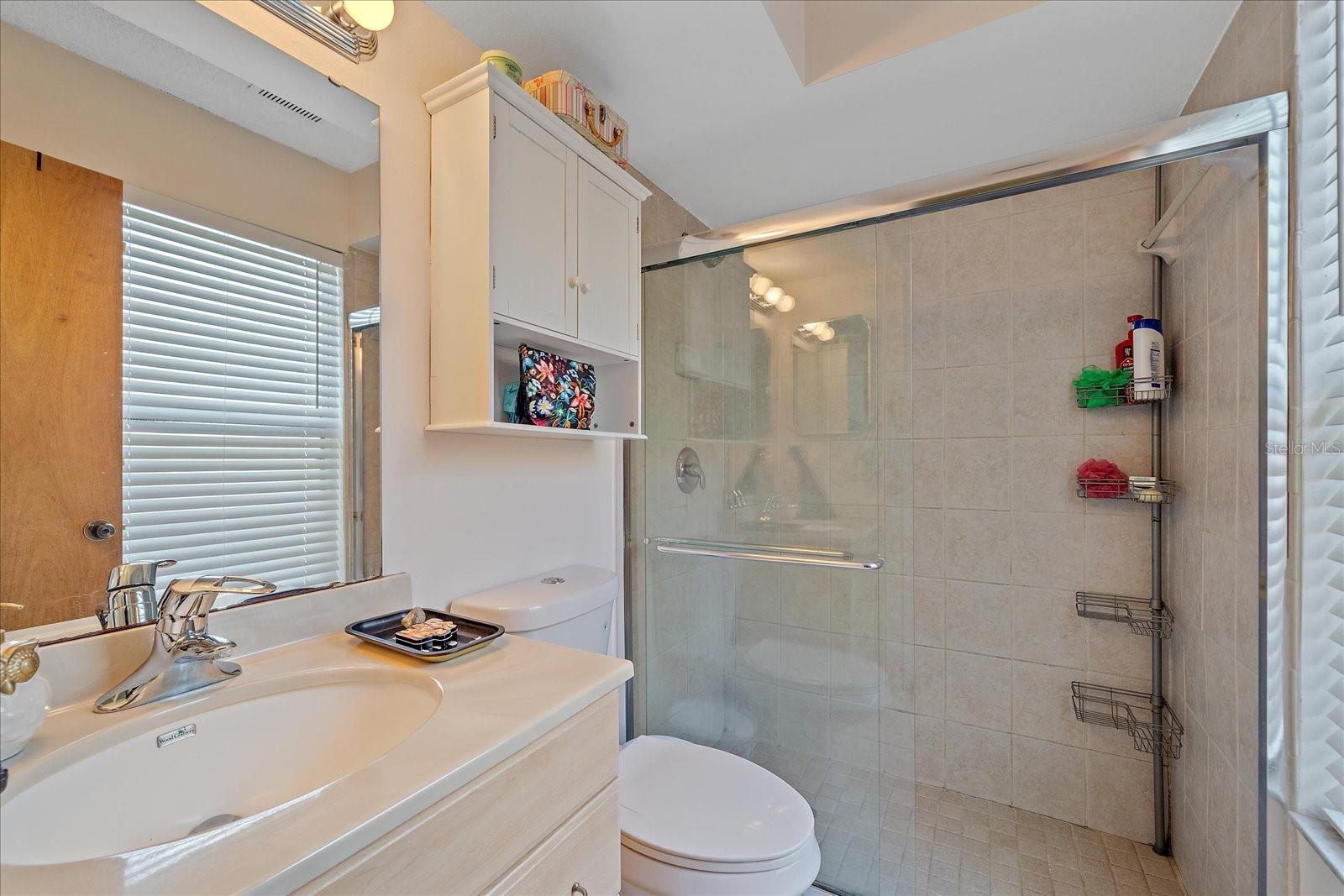 Image 19 of 37 For 3950 Vana Drive