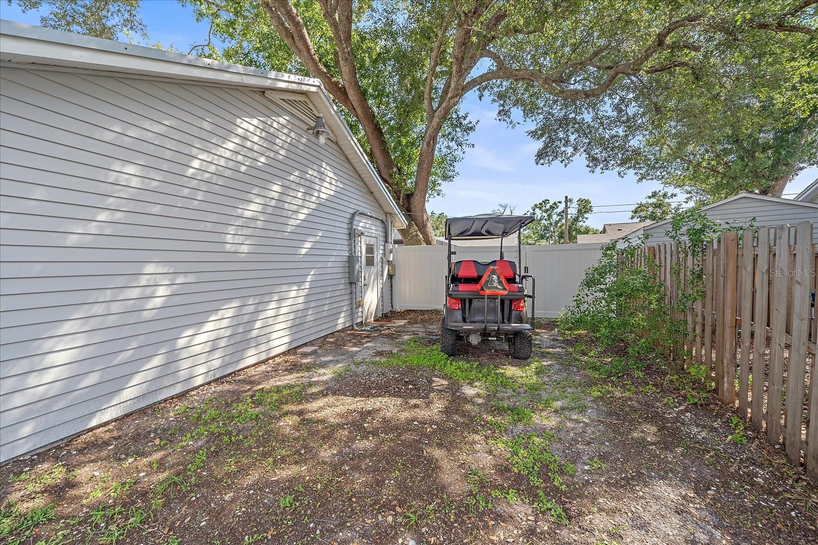 Image 36 of 37 For 3950 Vana Drive