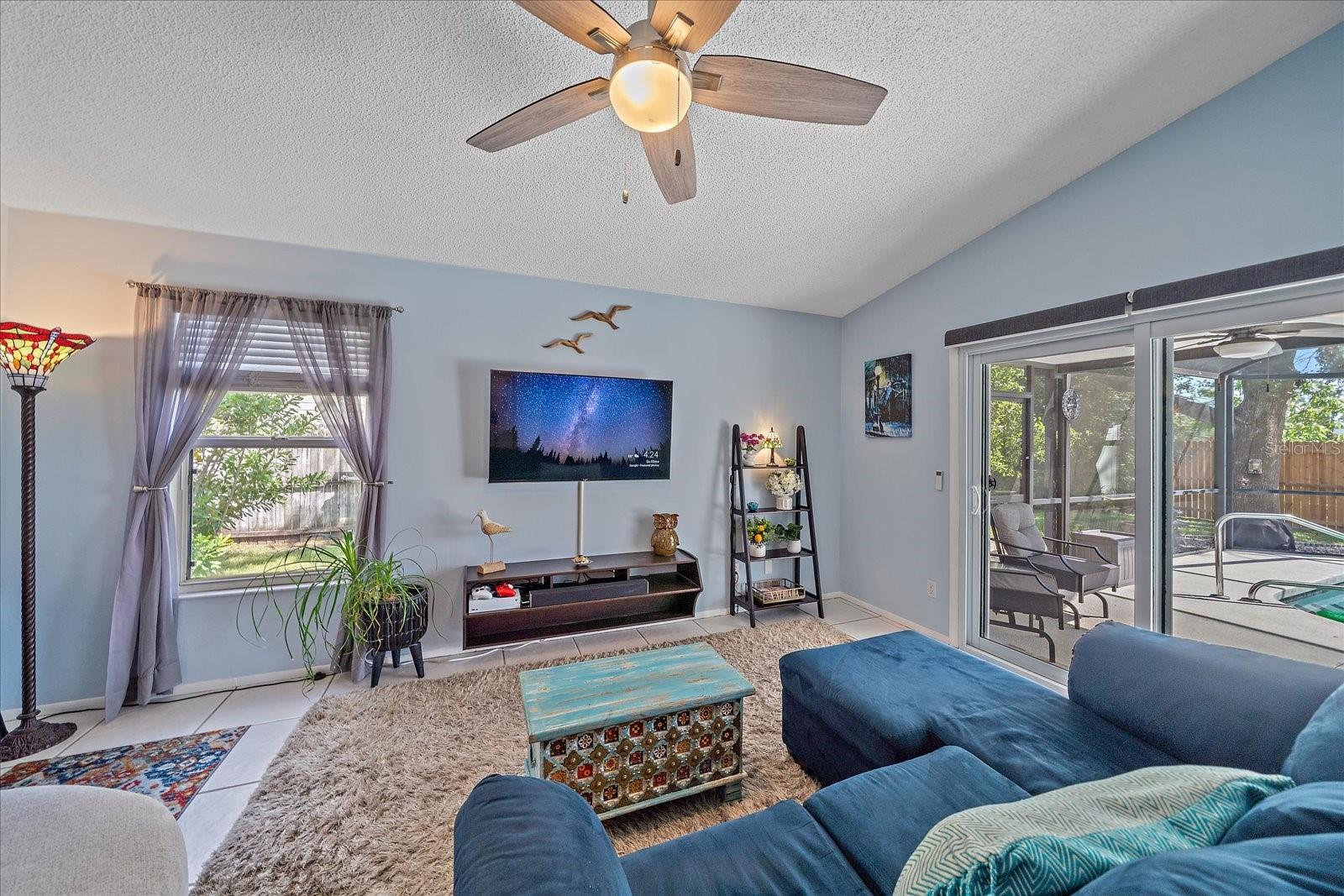 Image 8 of 37 For 3950 Vana Drive