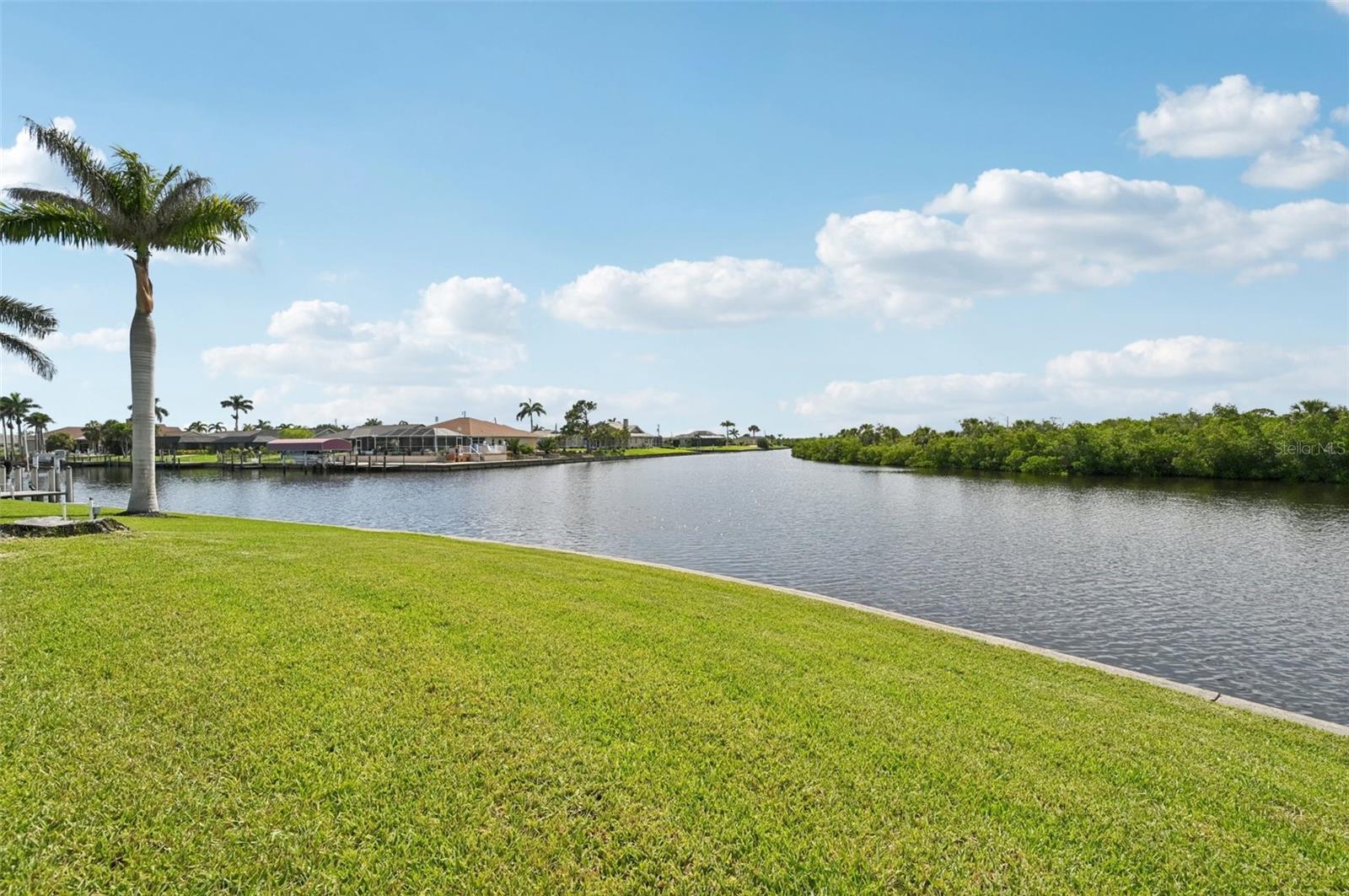 Image 22 of 28 For 4173 Beach View Court