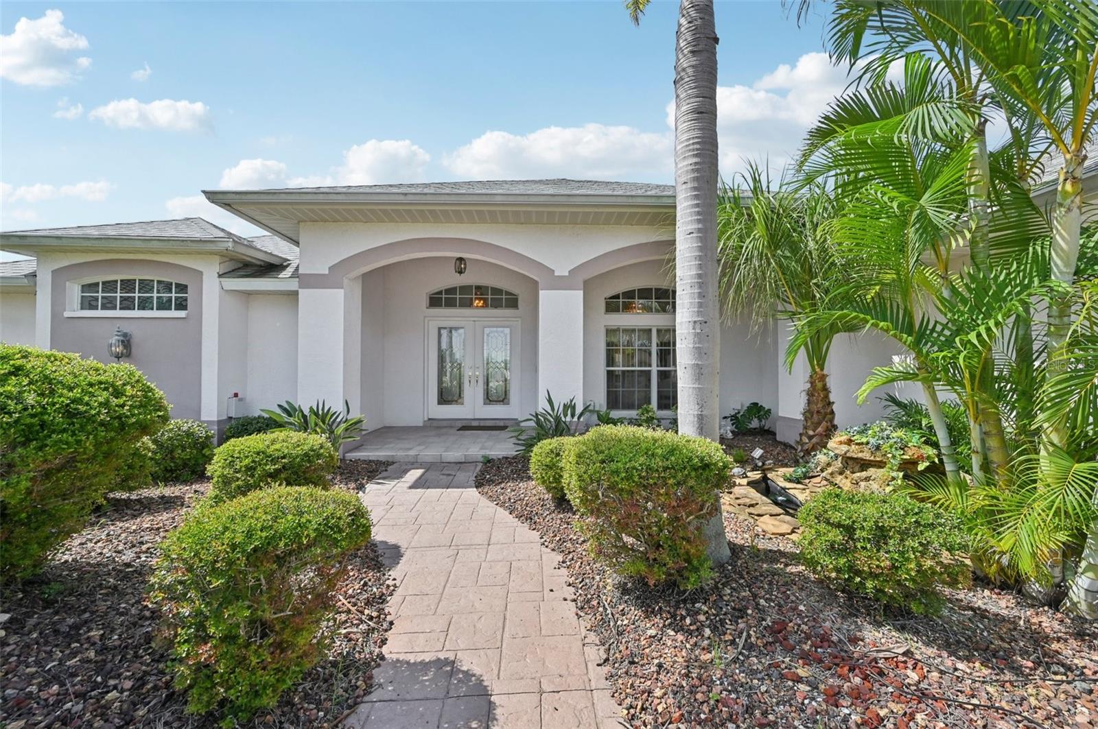 Image 4 of 28 For 4173 Beach View Court