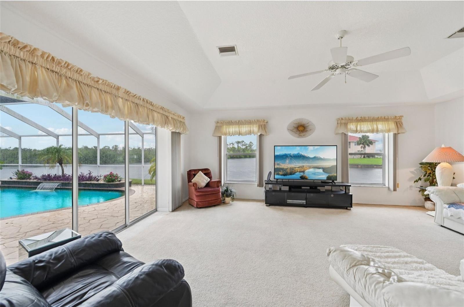 Image 7 of 28 For 4173 Beach View Court