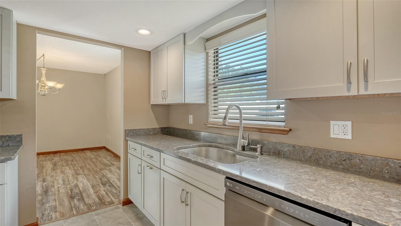 Image 17 of 61 For 8103 11th Avenue Nw