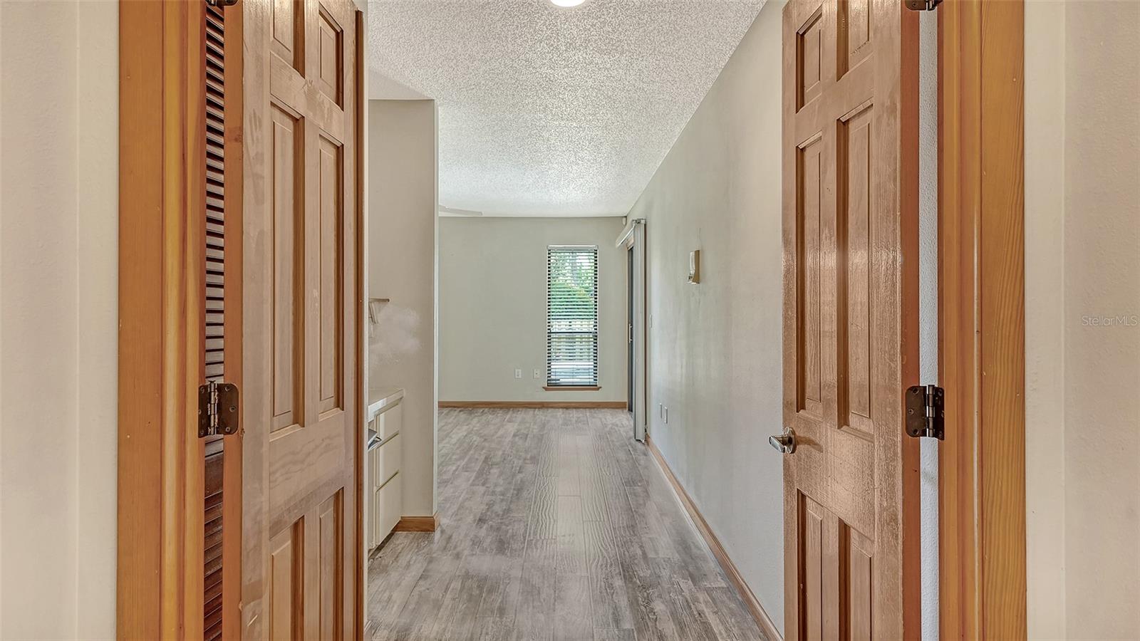 Image 18 of 61 For 8103 11th Avenue Nw