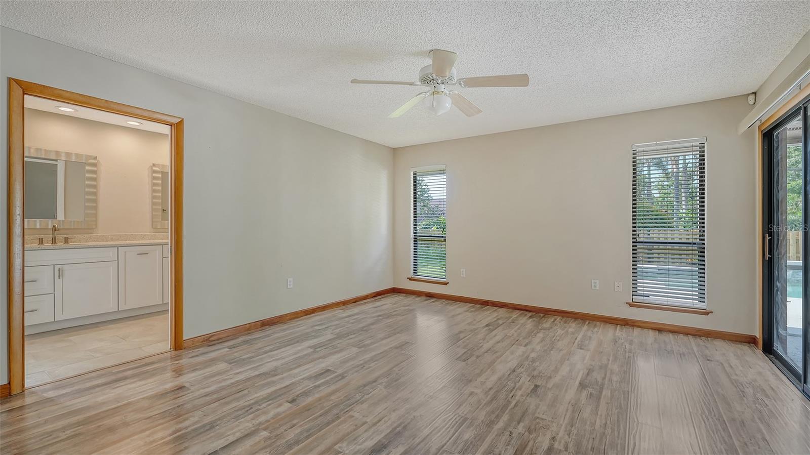 Image 20 of 61 For 8103 11th Avenue Nw
