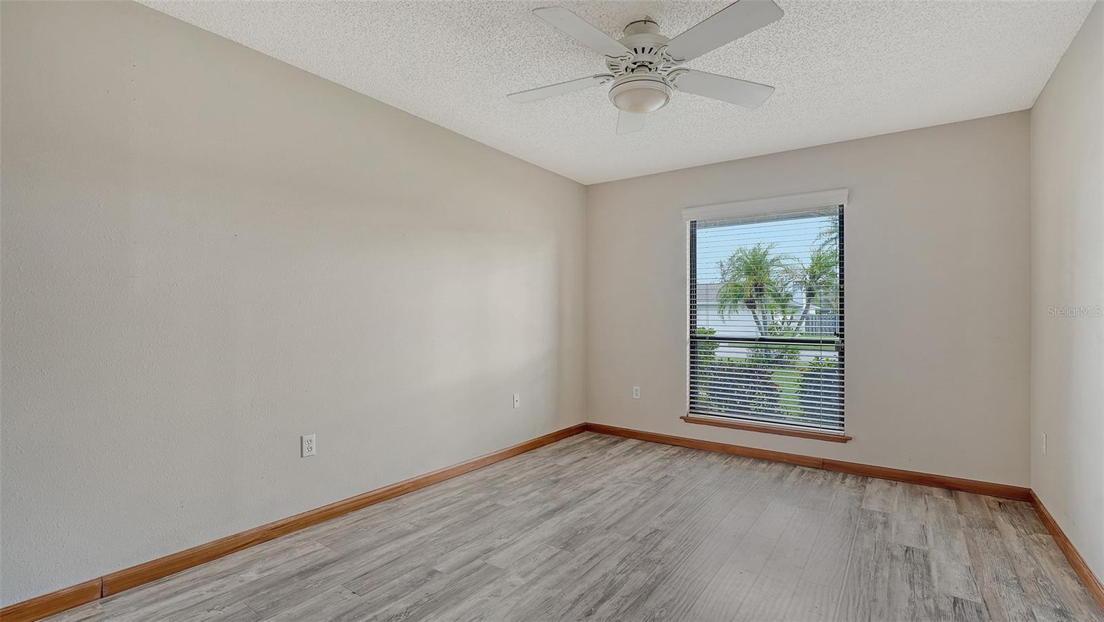 Image 29 of 61 For 8103 11th Avenue Nw