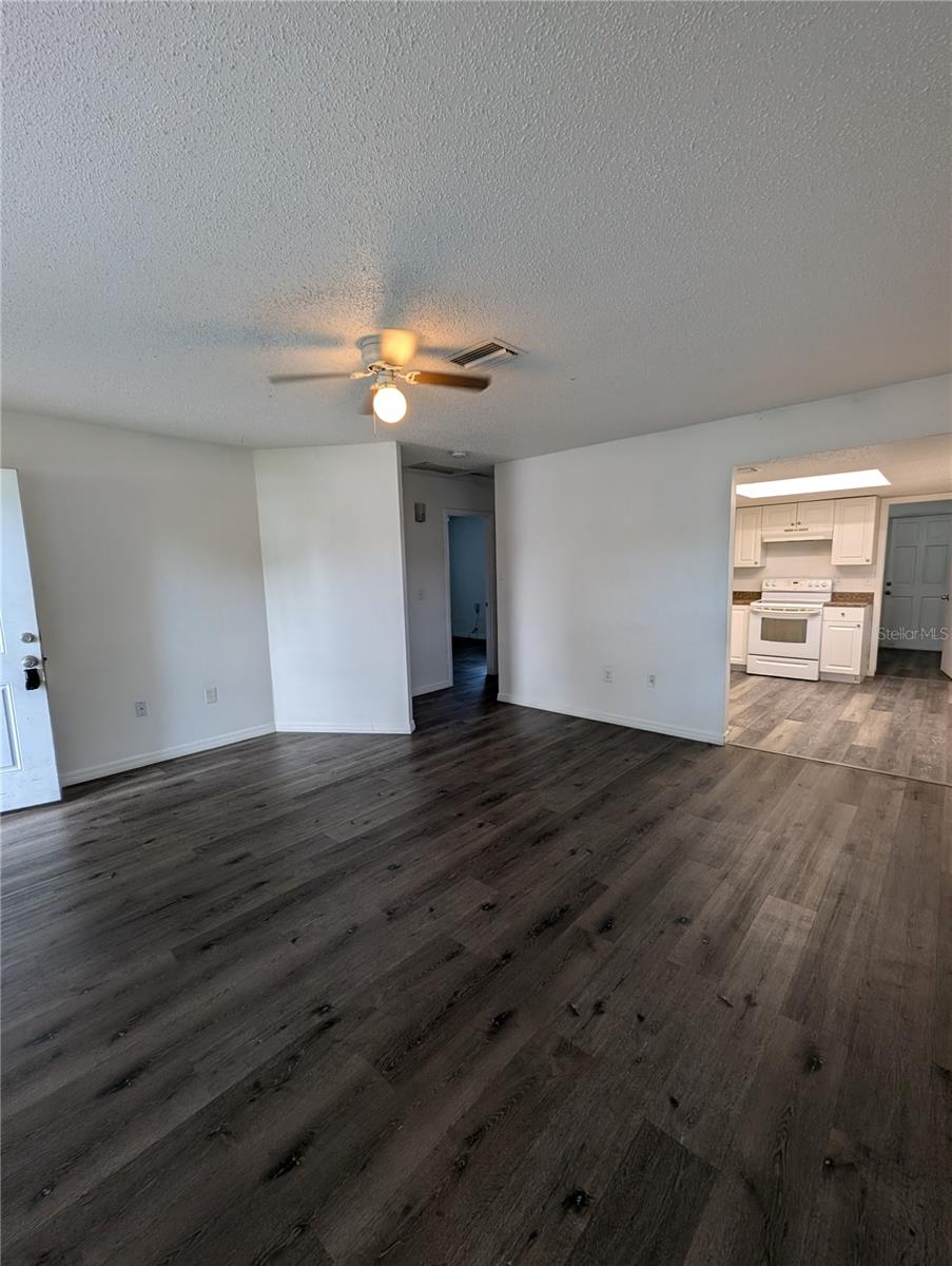 Image 3 of 12 For 3916 25th Street W