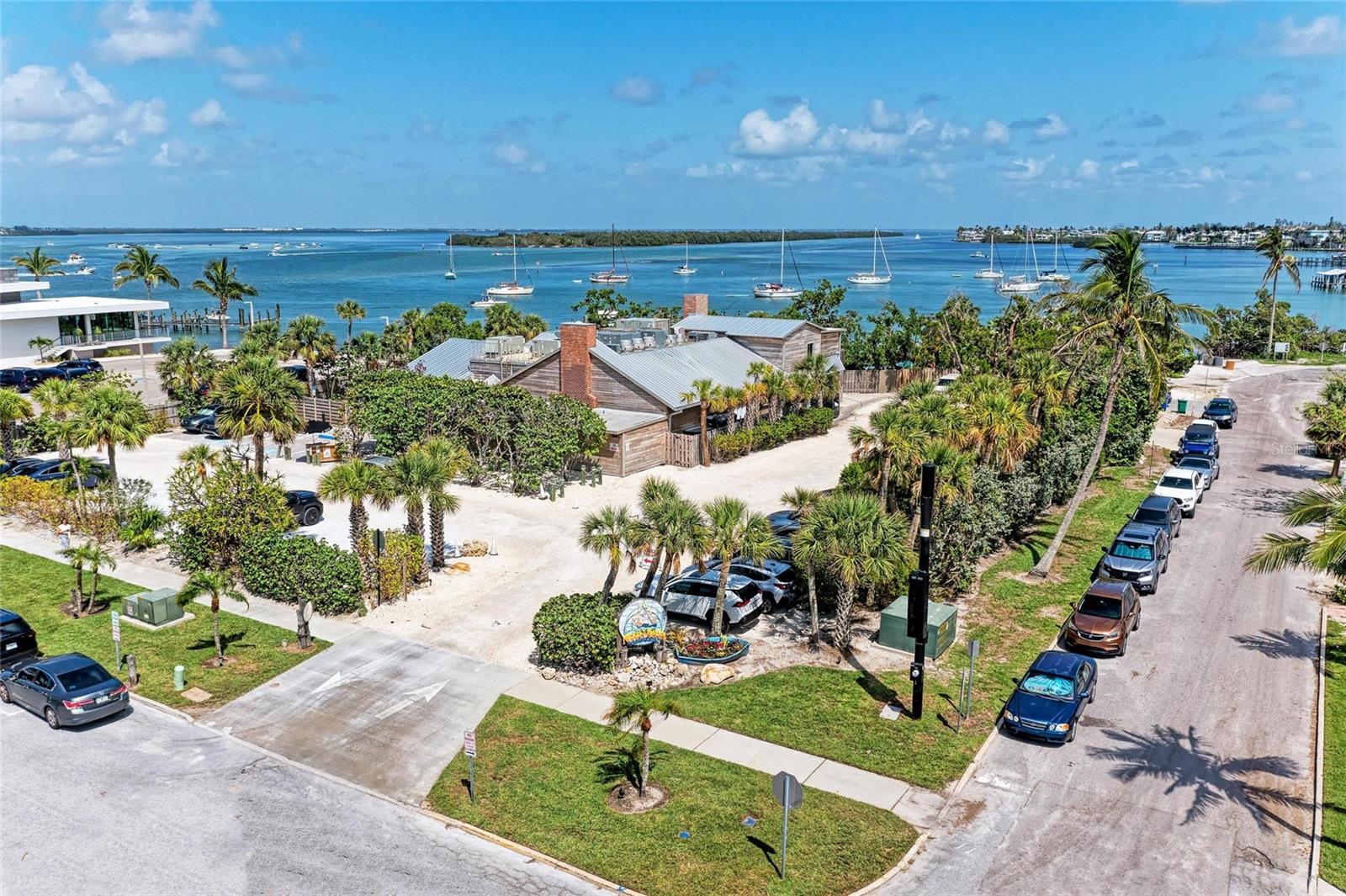 Image 44 of 52 For 4805 Gulf Of Mexico Drive 105