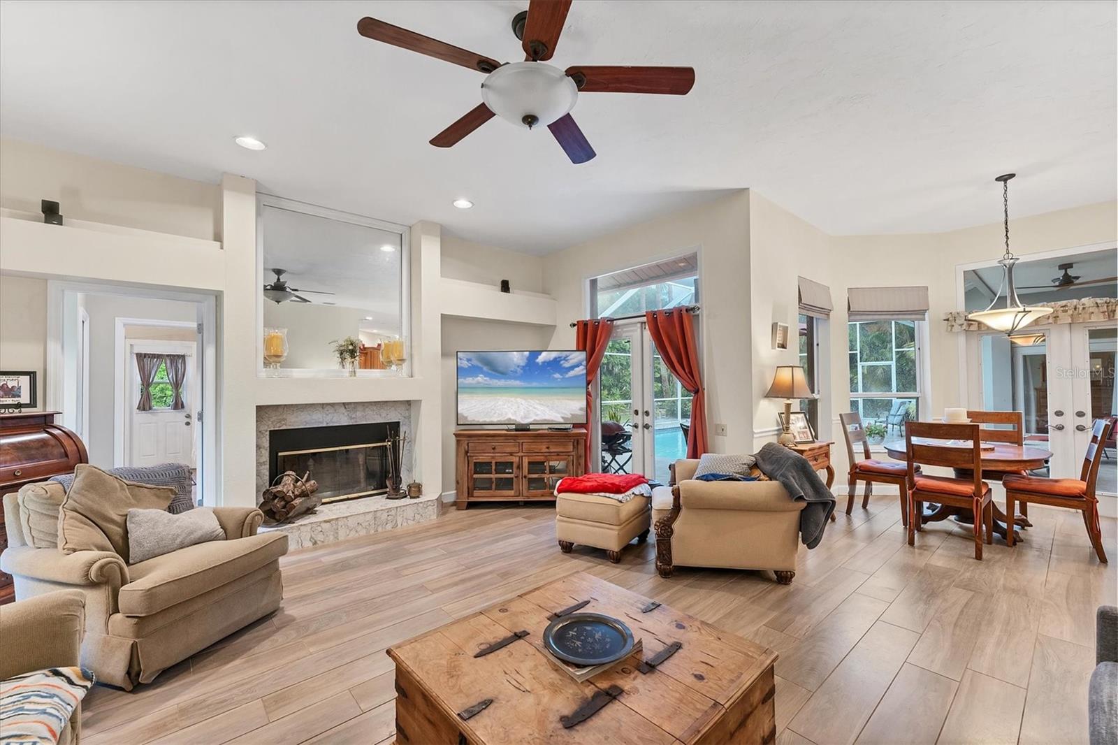 Image 14 of 39 For 4888 Winterhaven Drive