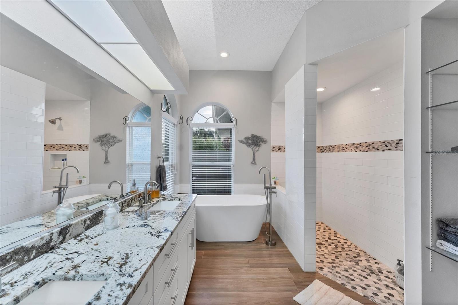 Image 20 of 39 For 4888 Winterhaven Drive