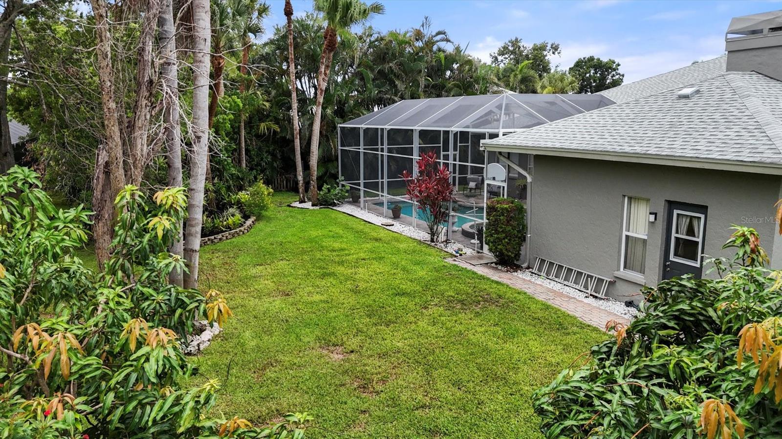Image 36 of 39 For 4888 Winterhaven Drive
