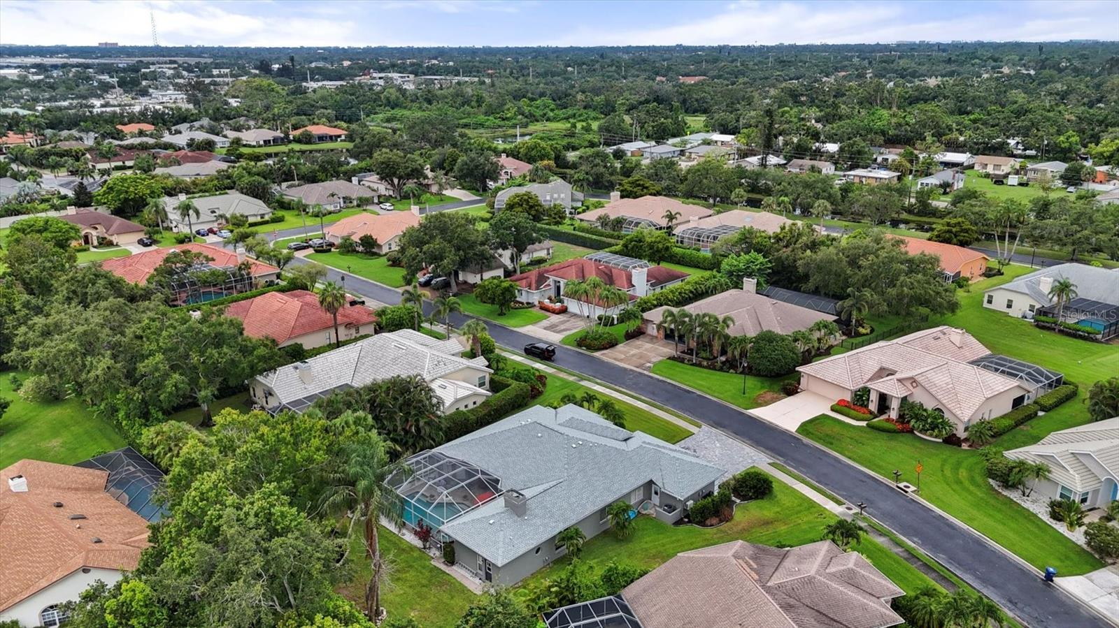 Image 37 of 39 For 4888 Winterhaven Drive