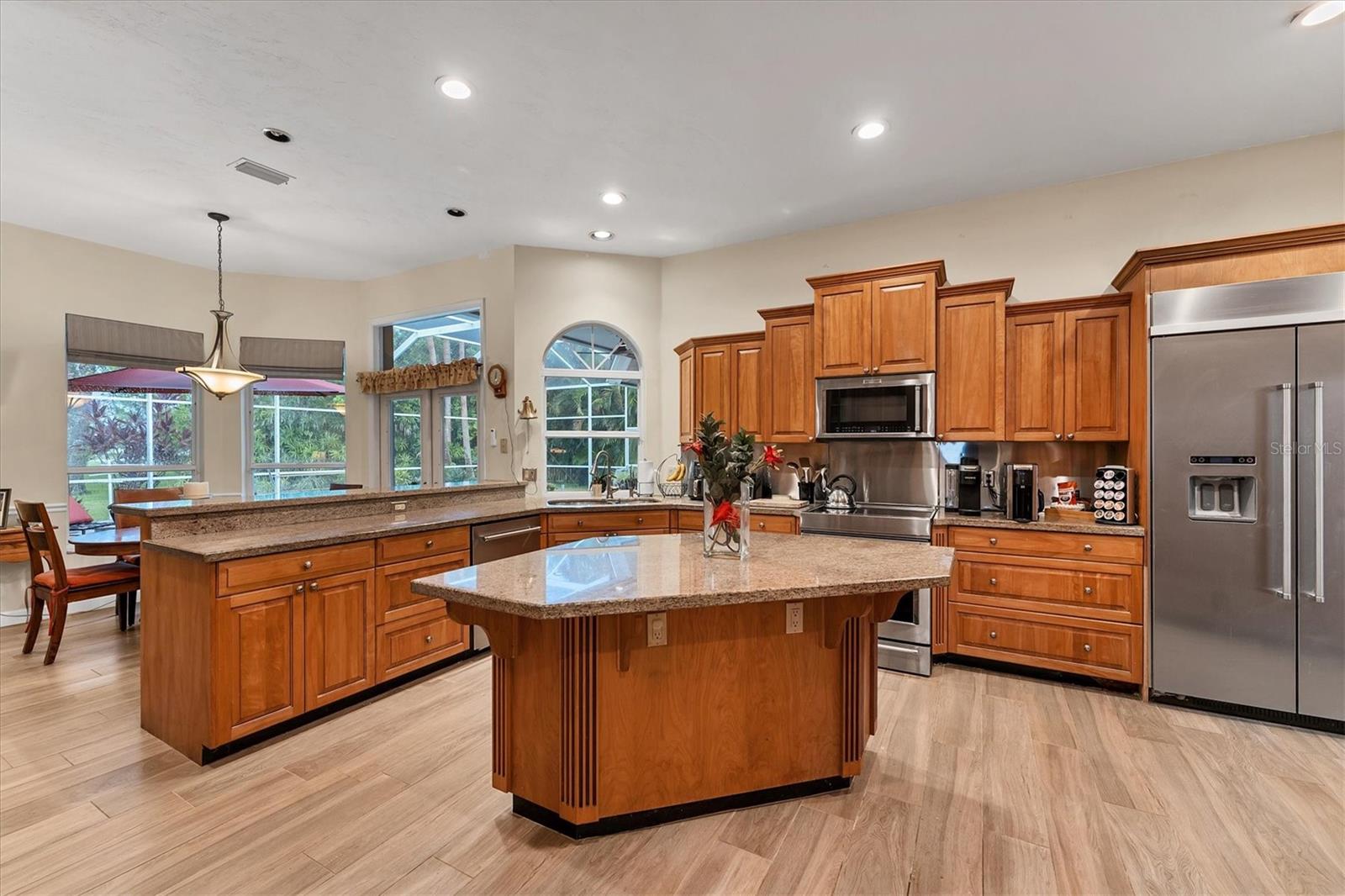 Image 9 of 39 For 4888 Winterhaven Drive