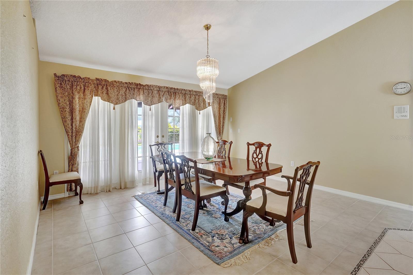 Image 10 of 50 For 80 Rio Cuarto Street