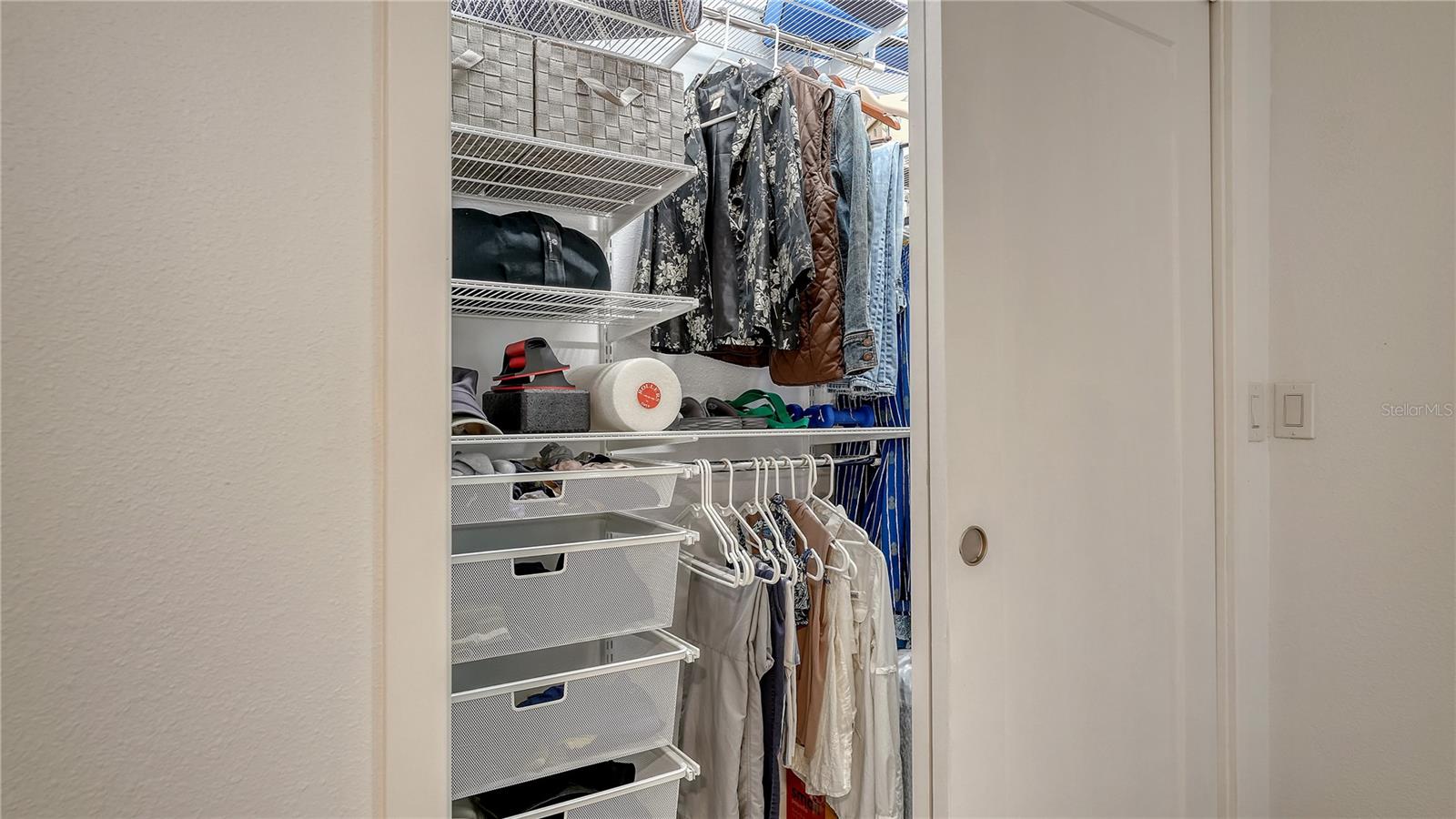 Image 29 of 72 For 1542 Oak Street 102