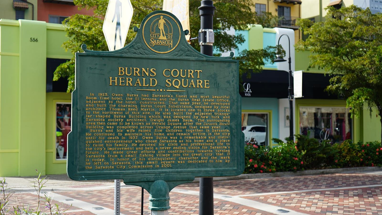 Image 40 of 72 For 1542 Oak Street 102