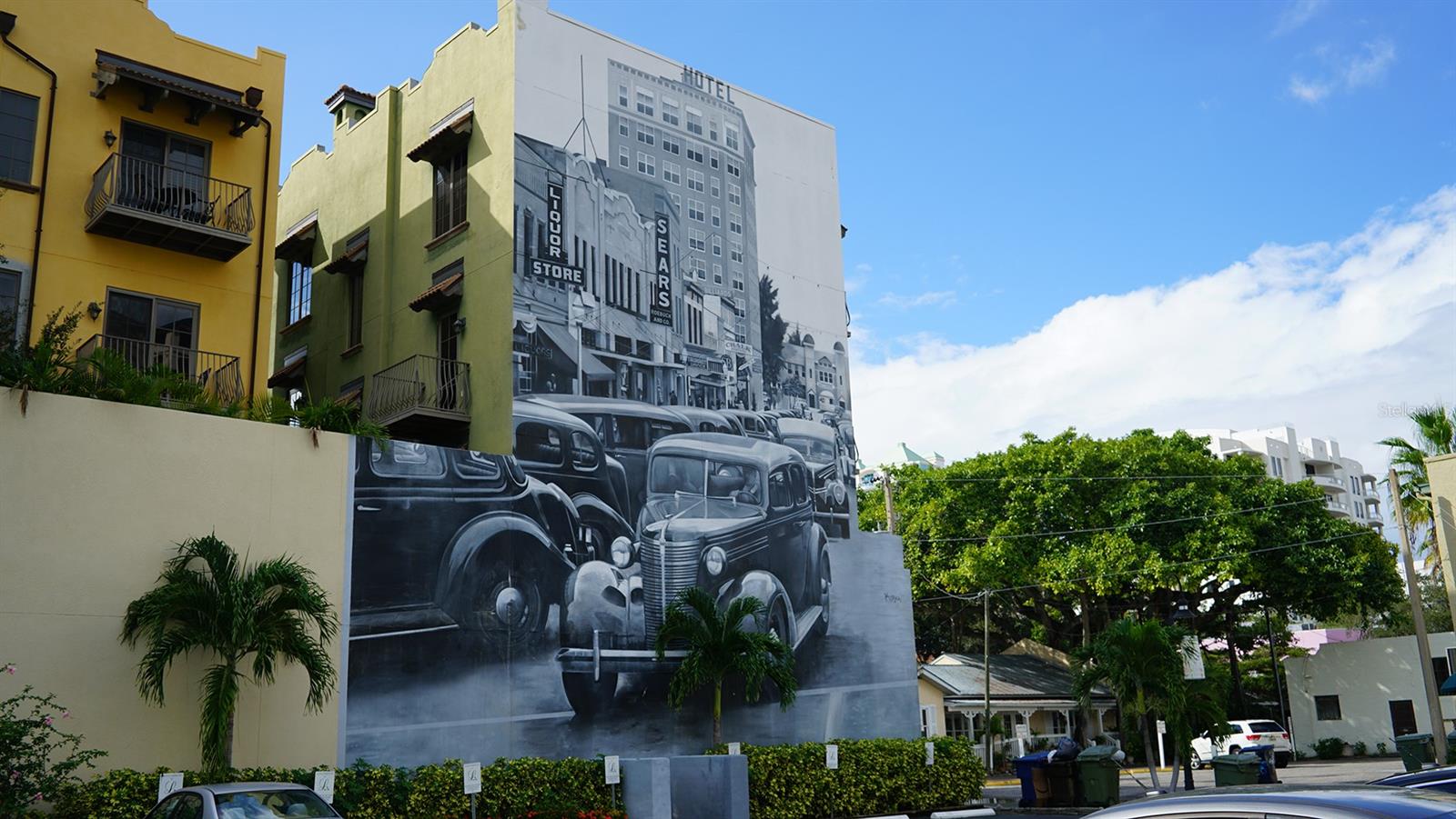 Image 41 of 72 For 1542 Oak Street 102