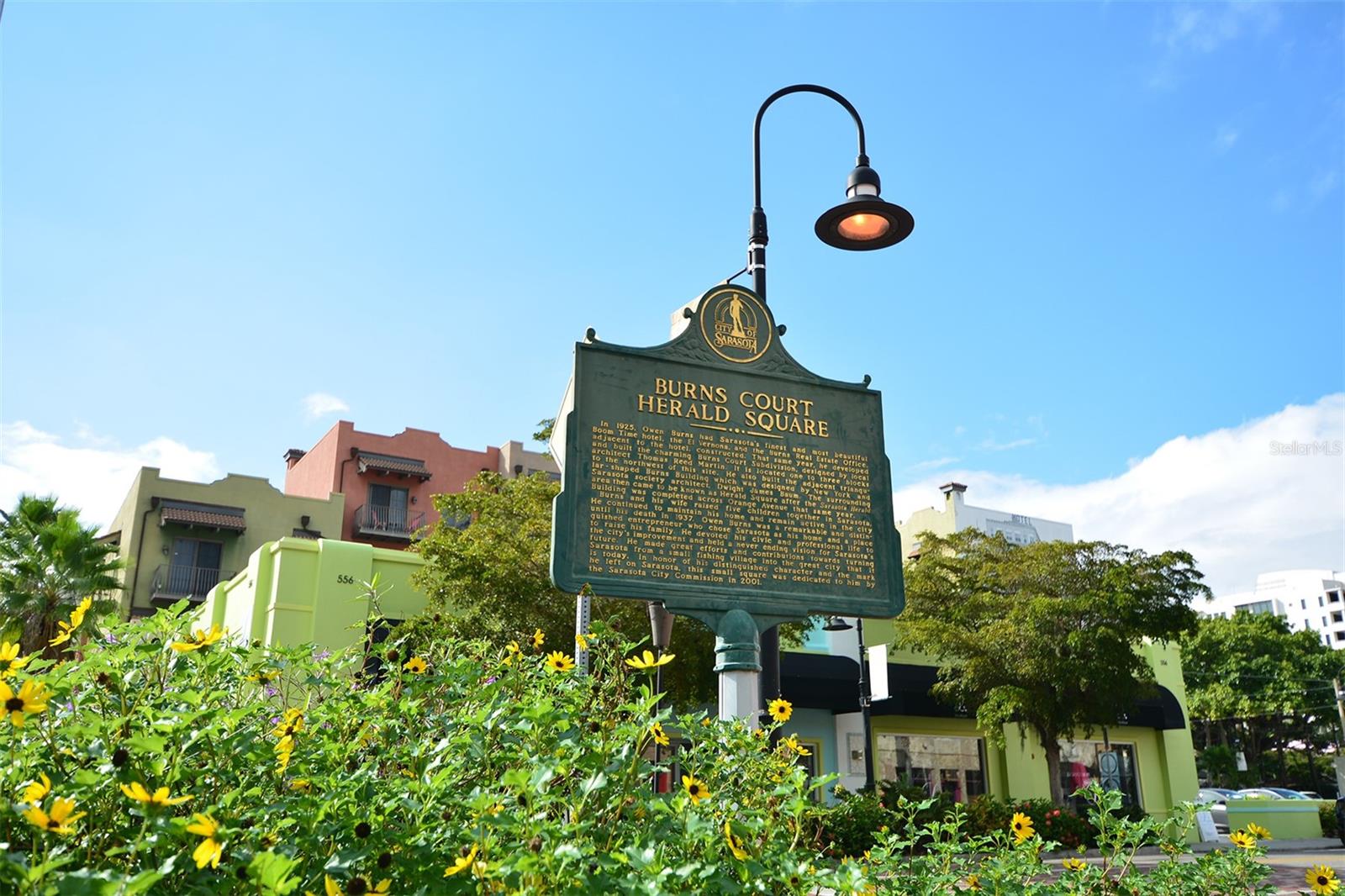 Image 45 of 72 For 1542 Oak Street 102