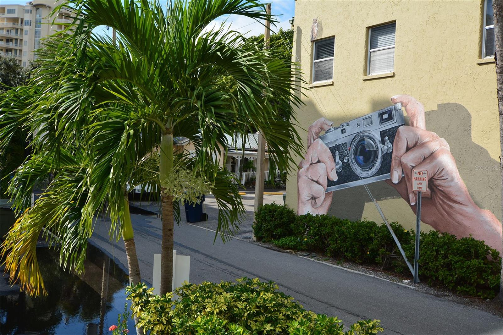 Image 48 of 72 For 1542 Oak Street 102