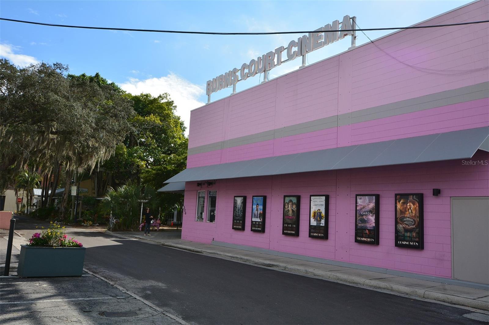 Image 49 of 72 For 1542 Oak Street 102