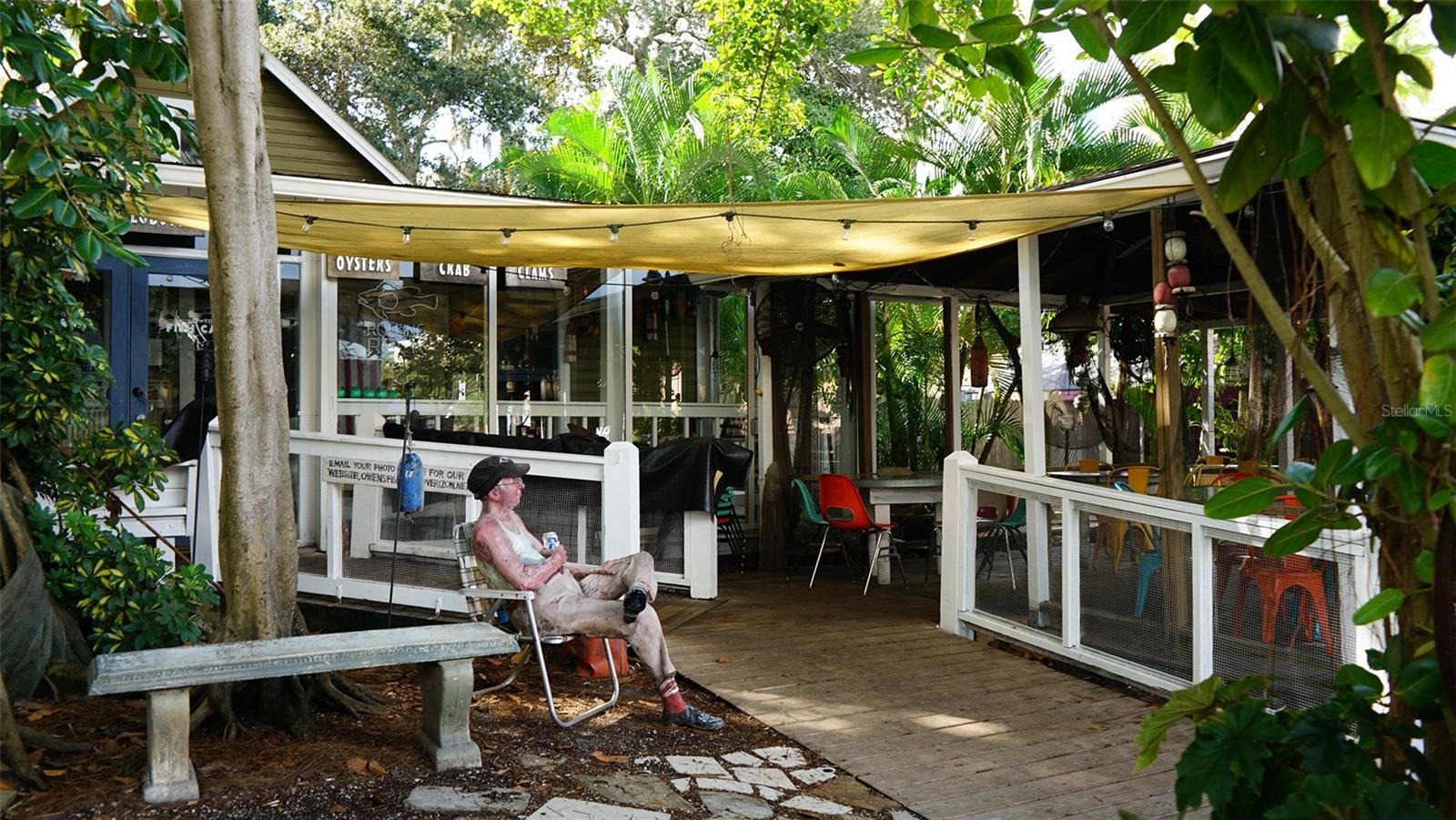 Image 53 of 72 For 1542 Oak Street 102