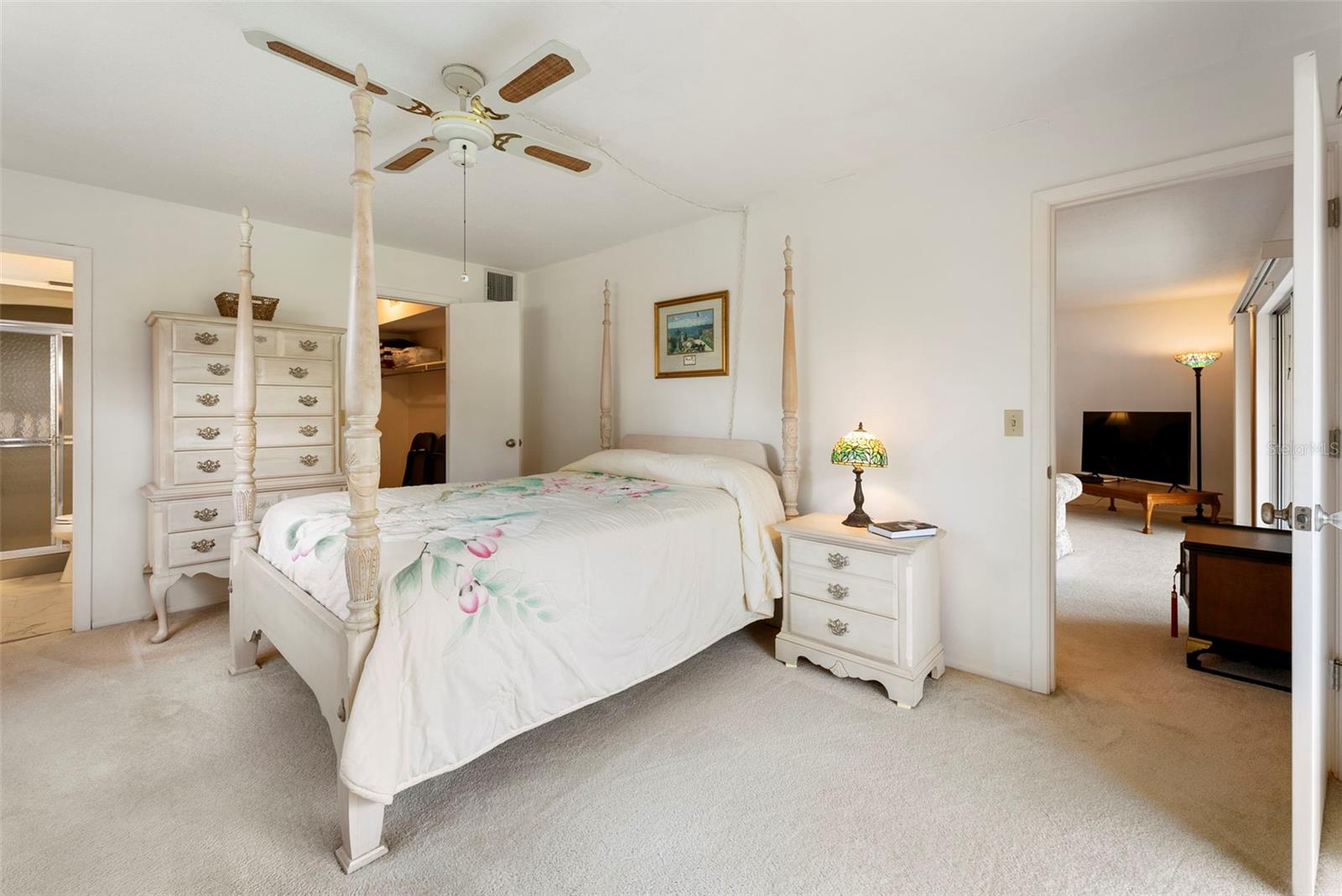 Image 22 of 40 For 213 Rubens Drive D