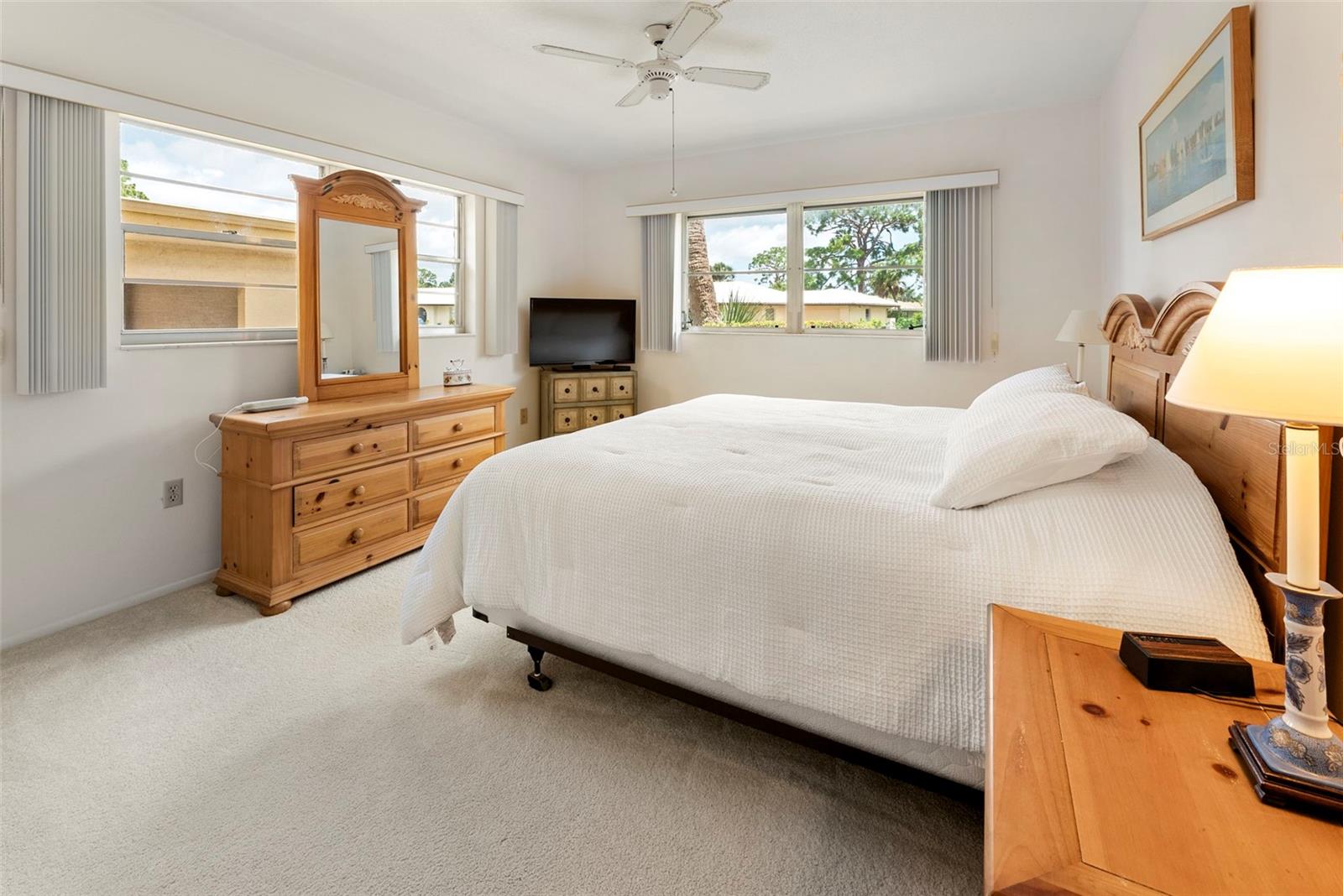 Image 9 of 40 For 213 Rubens Drive D