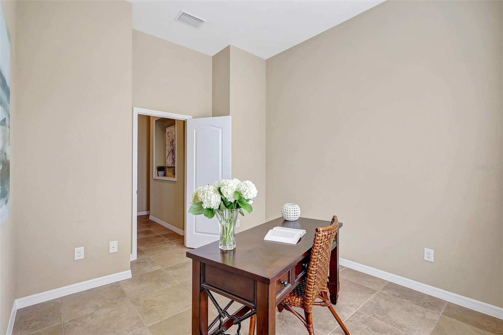 Image 13 of 77 For 111 172nd Street E