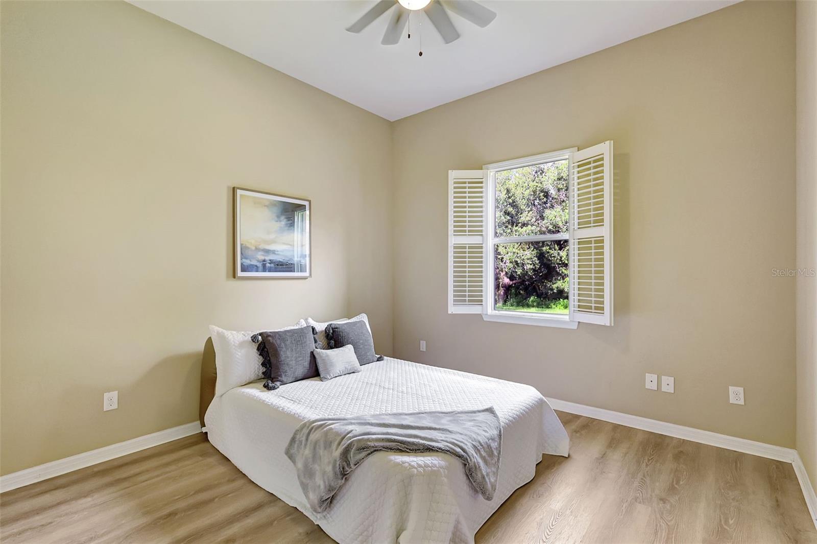 Image 33 of 77 For 111 172nd Street E