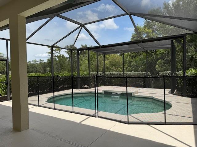 Image 11 of 35 For 7275 Lismore Court