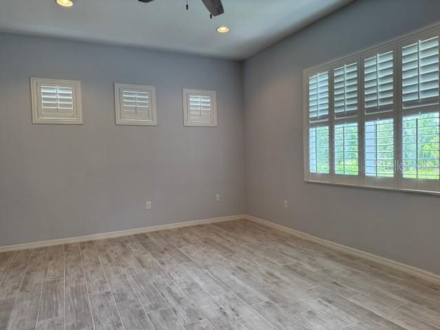 Image 17 of 35 For 7275 Lismore Court