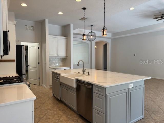 Image 22 of 35 For 7275 Lismore Court