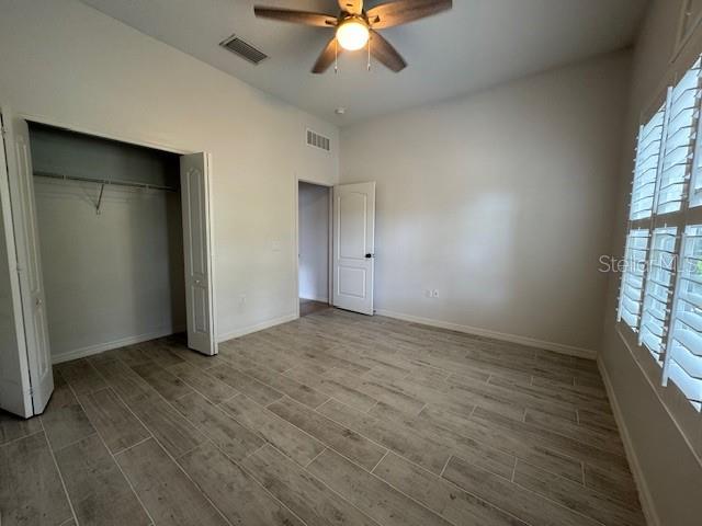 Image 32 of 35 For 7275 Lismore Court