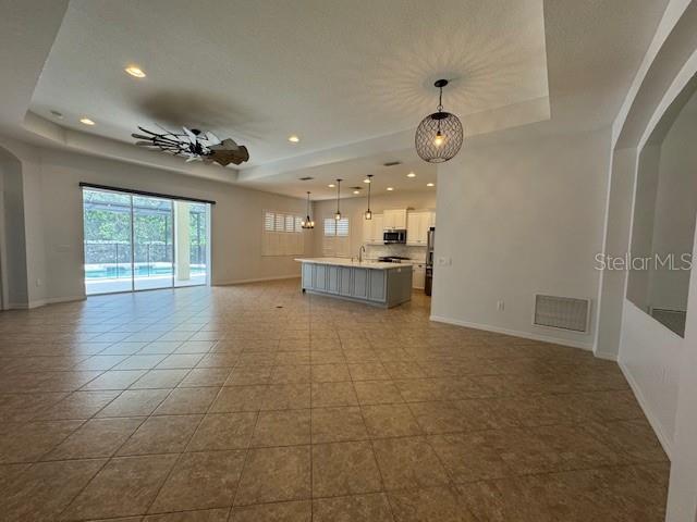 Image 5 of 35 For 7275 Lismore Court