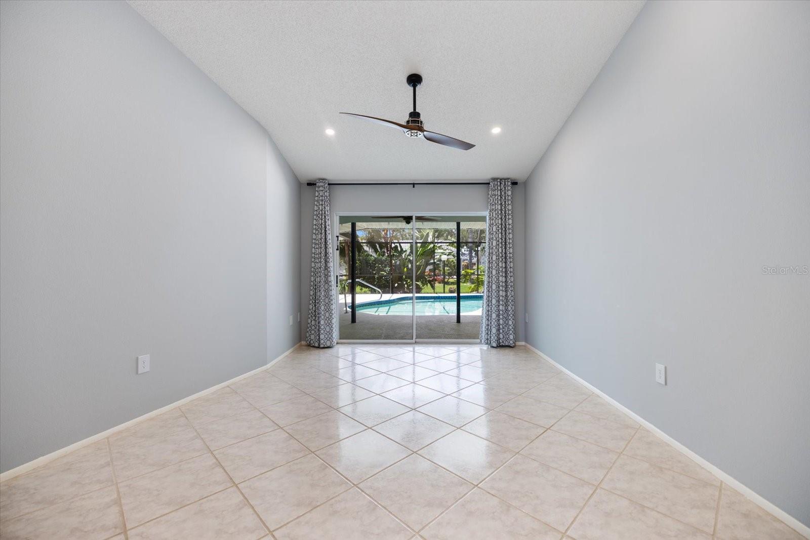 Image 9 of 49 For 4662 Long Lake Drive