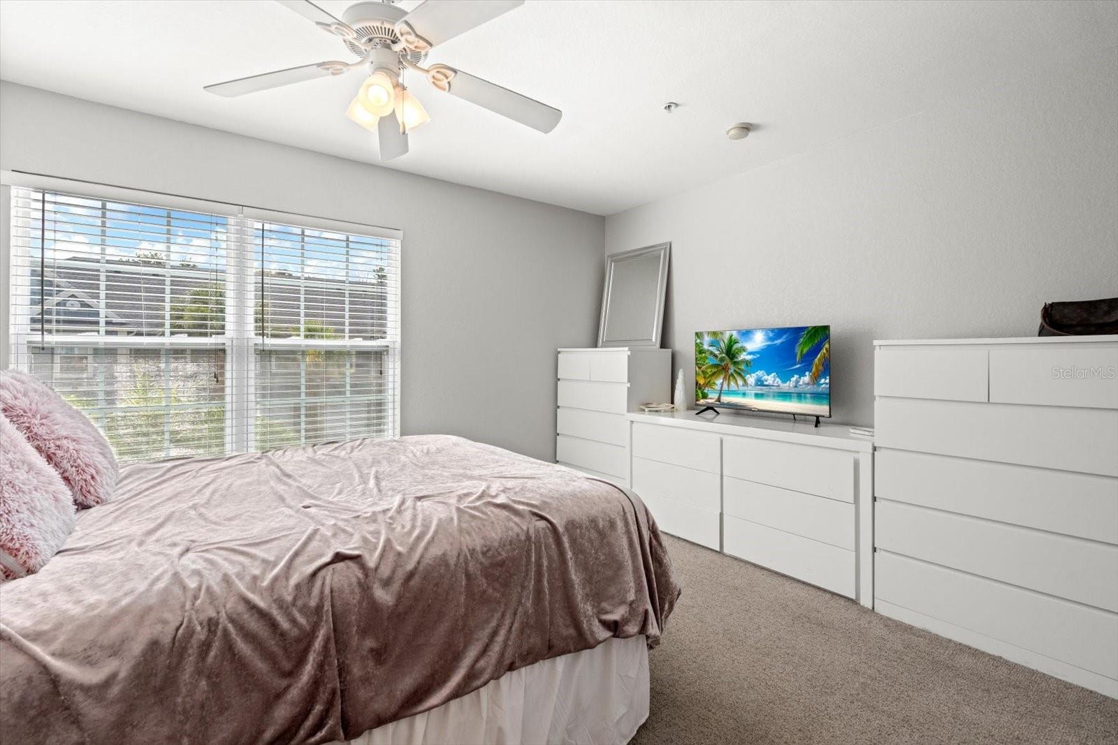 Image 19 of 38 For 5531 Rosehill Road 203