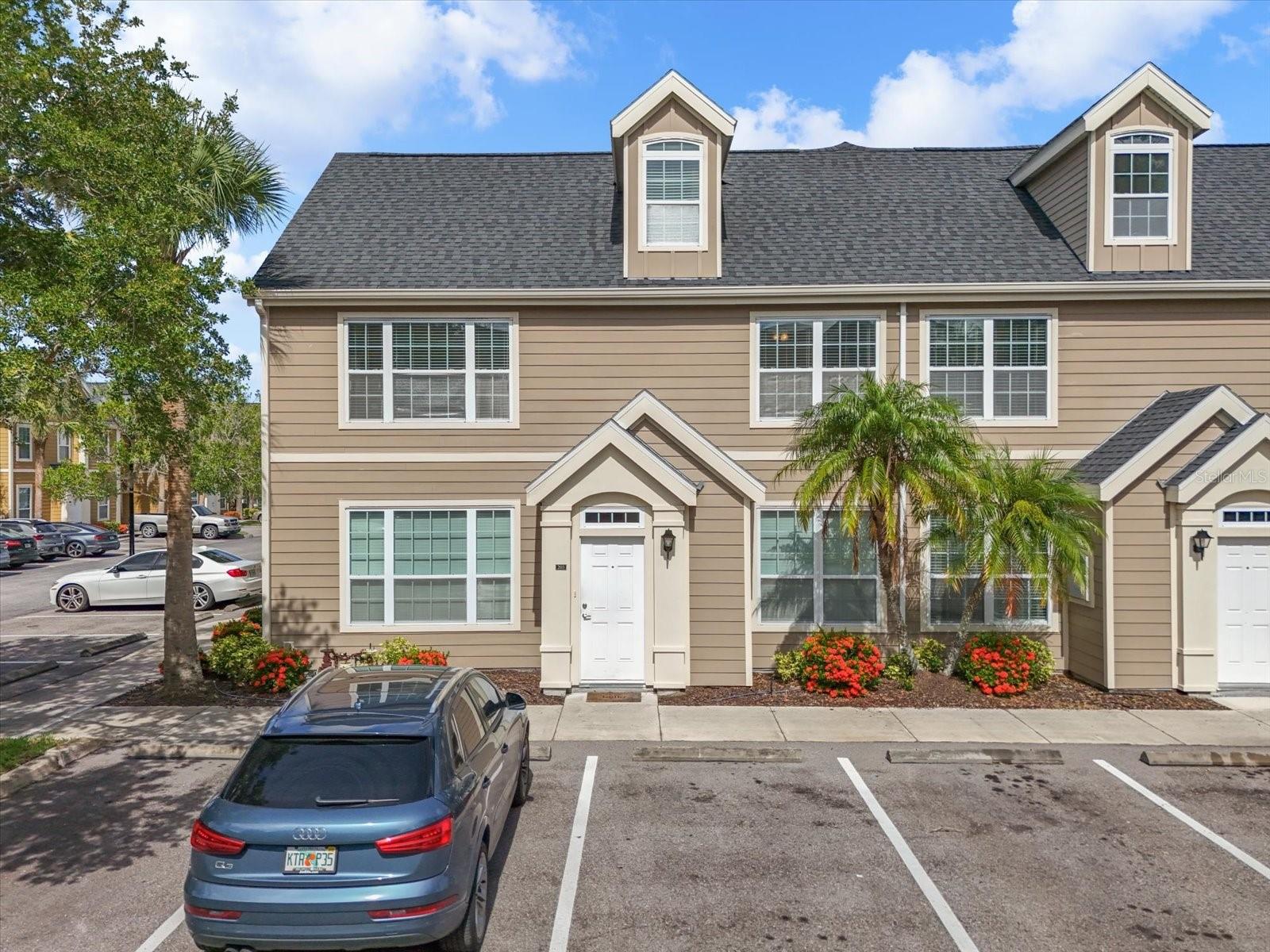 Image 2 of 38 For 5531 Rosehill Road 203