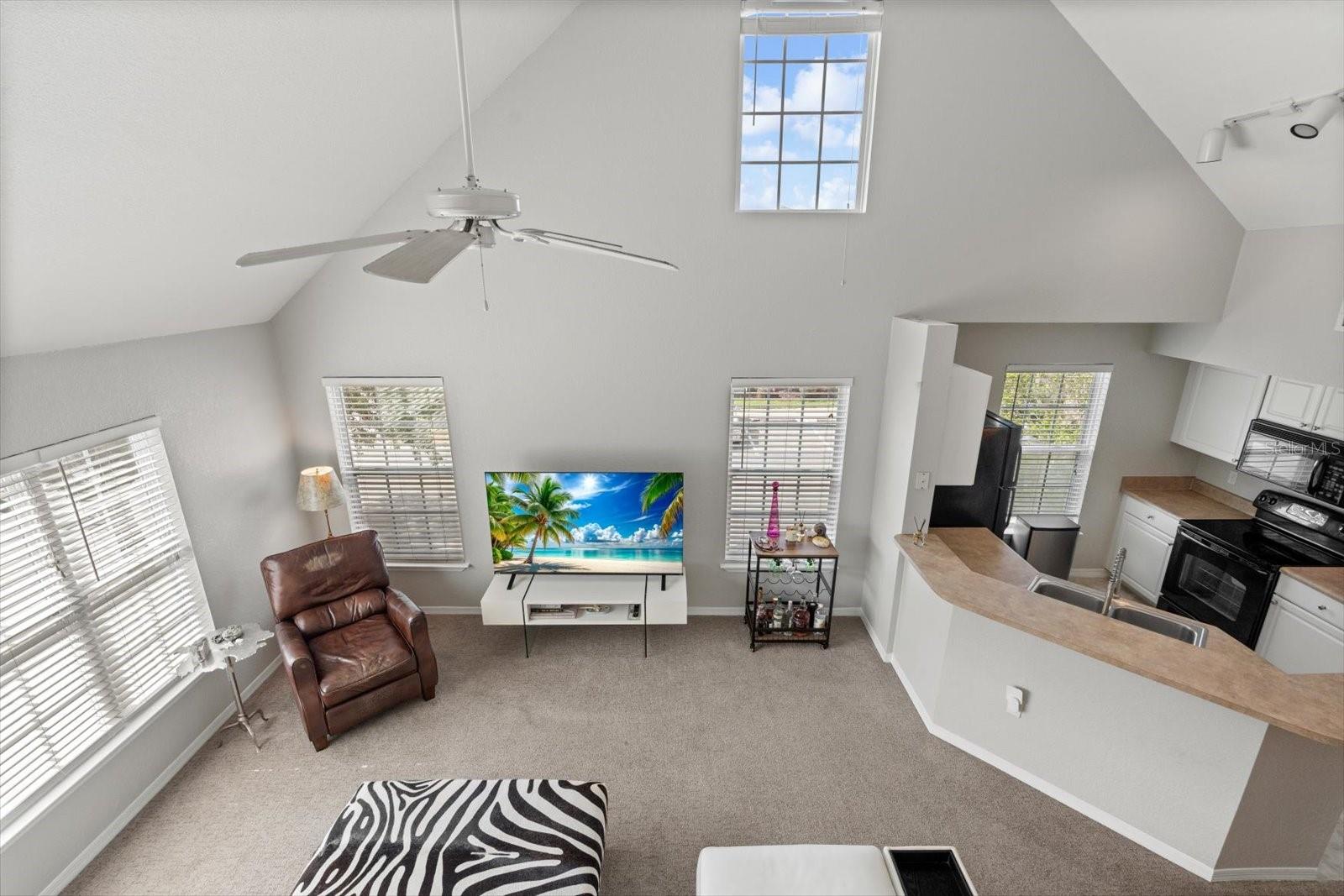 Image 5 of 38 For 5531 Rosehill Road 203