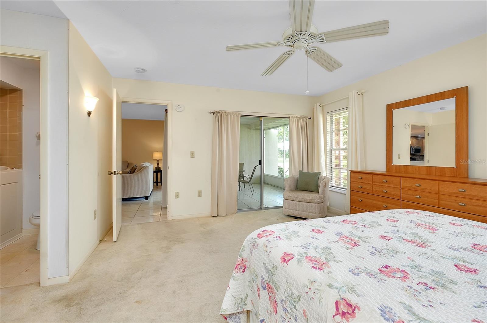 Image 17 of 29 For 4339 Bowling Green Circle 19